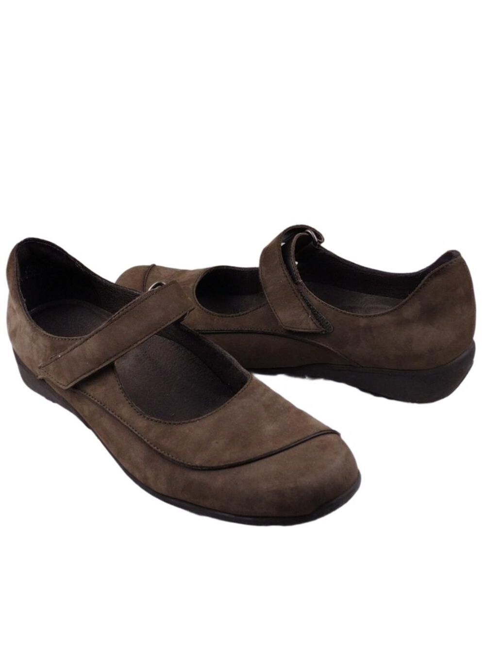 Munro American Brown Suede Leather Round Toe Low Wedge Heel Maryjane Loafer Shoe